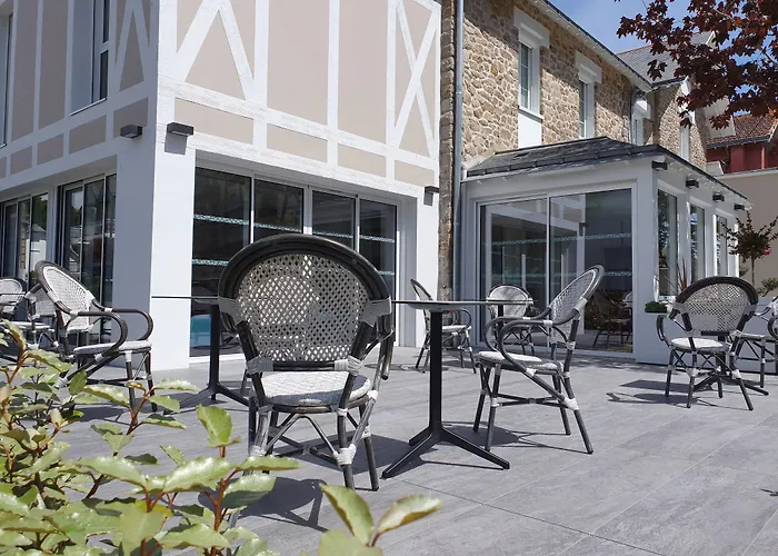 Logis La Closerie Hotel 4*