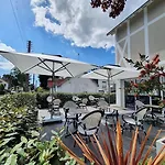 Logis La Closerie Hotel