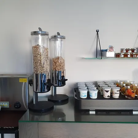 ホテル Logis La Closerie 4*