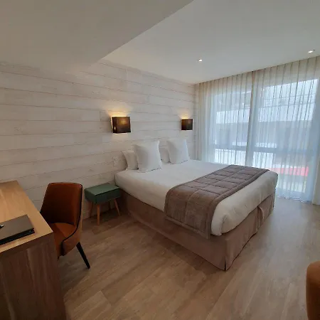 Logis La Closerie Hotel