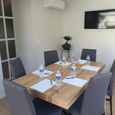 Logis La Closerie ホテル 4*