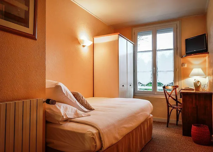 ホテル Logis La Closerie La Baule