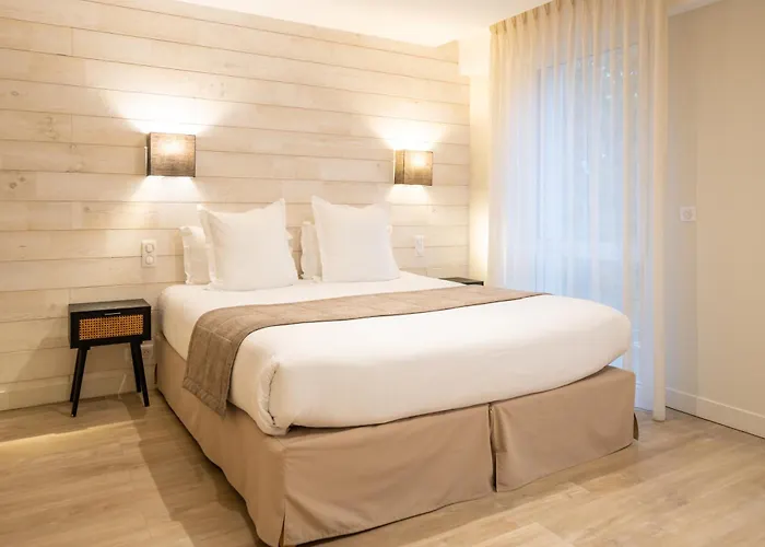 Logis La Closerie ホテル 4*